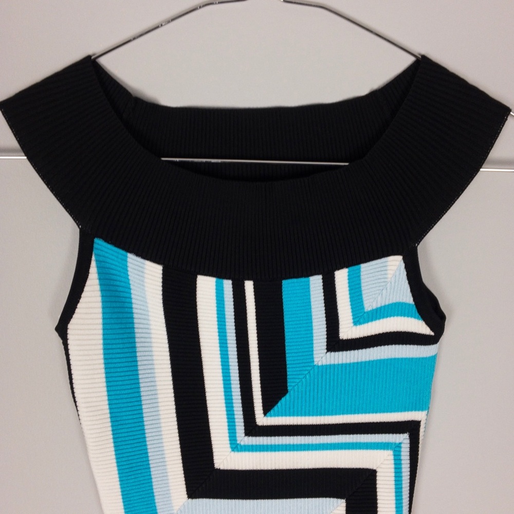 Bebe Off shoulder boat neck striped top blue B - Picture 3 of 8